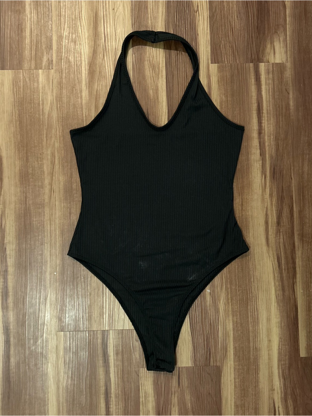 SHEIN Black Ribbed Halter Bodysuit